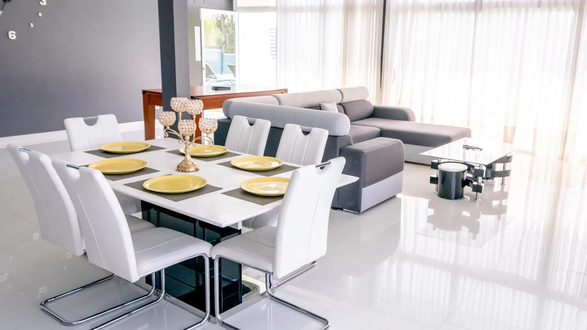 Luxurious Villa Marly I To Two Minutes The Beach