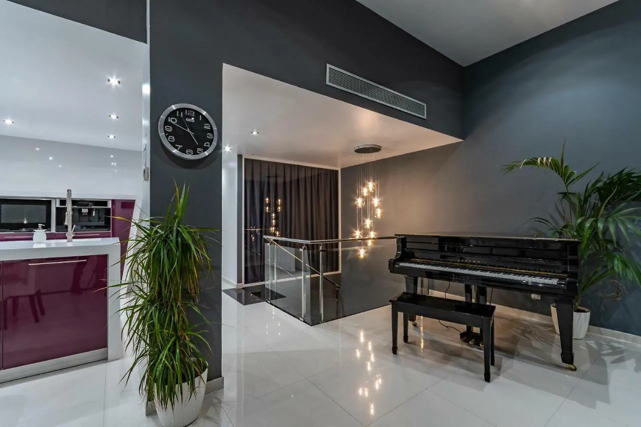 Luxurious Villa Marly I To Two Minutes The Beach  Castelldefels