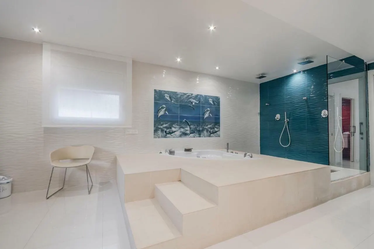 Luxurious Villa Marly I To Two Minutes The Beach