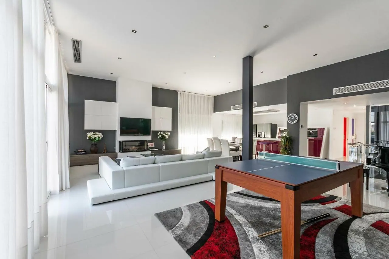 Luxurious Villa Marly I To Two Minutes The Beach  Castelldefels
