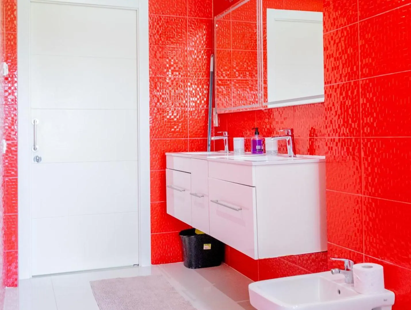 Luxurious Villa Marly I To Two Minutes The Beach Castelldefels