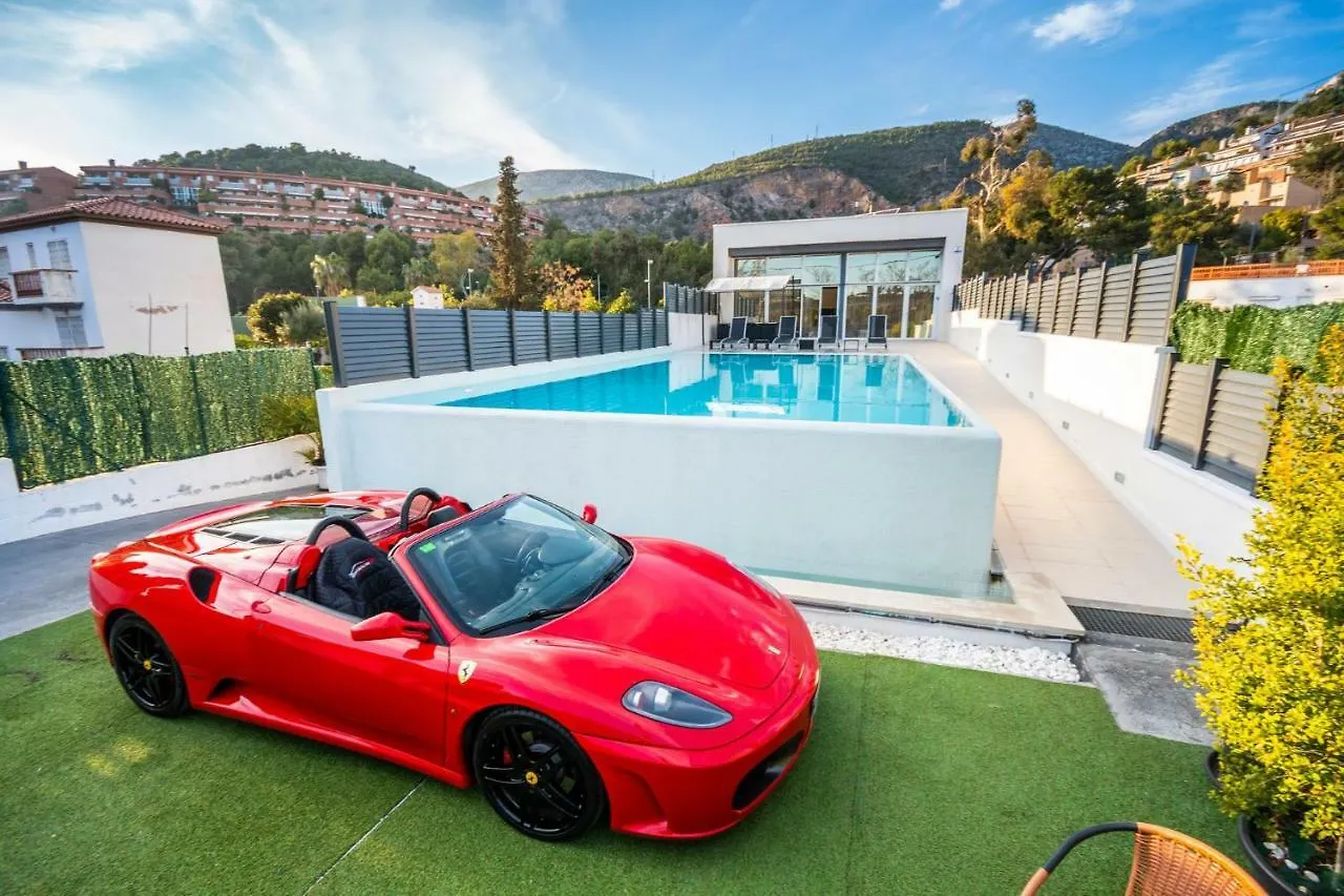 Luxurious Villa Marly I To Two Minutes The Beach Castelldefels